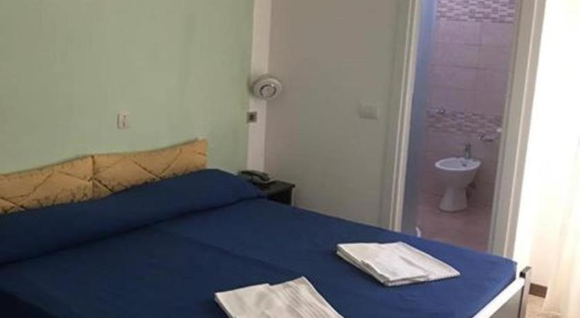 Hotel Riviera Nuova Gestione กัตตอลิกา ภายนอก รูปภาพ