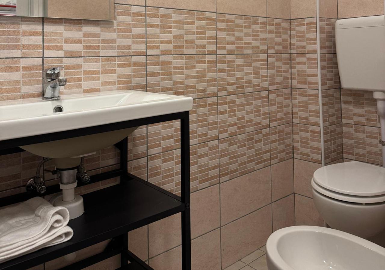 Hotel Riviera Nuova Gestione กัตตอลิกา ภายนอก รูปภาพ
